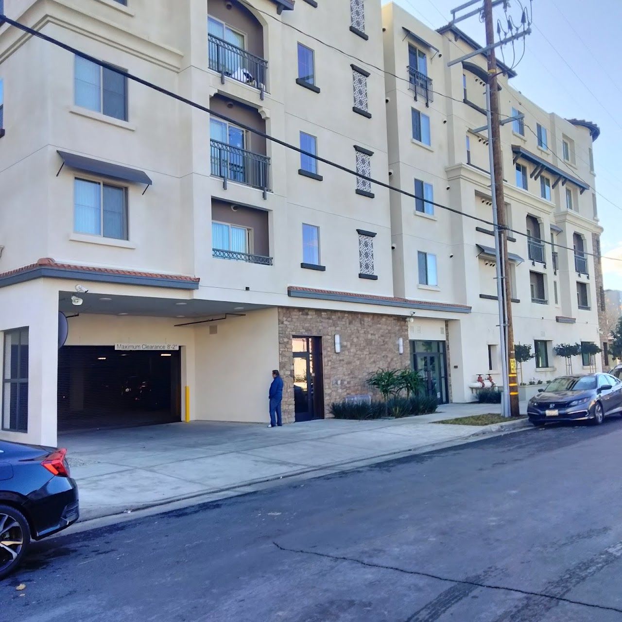Photo of Bell Creek Apartments at 6940 N Owensmouth Ave Canoga Park, CA 91303