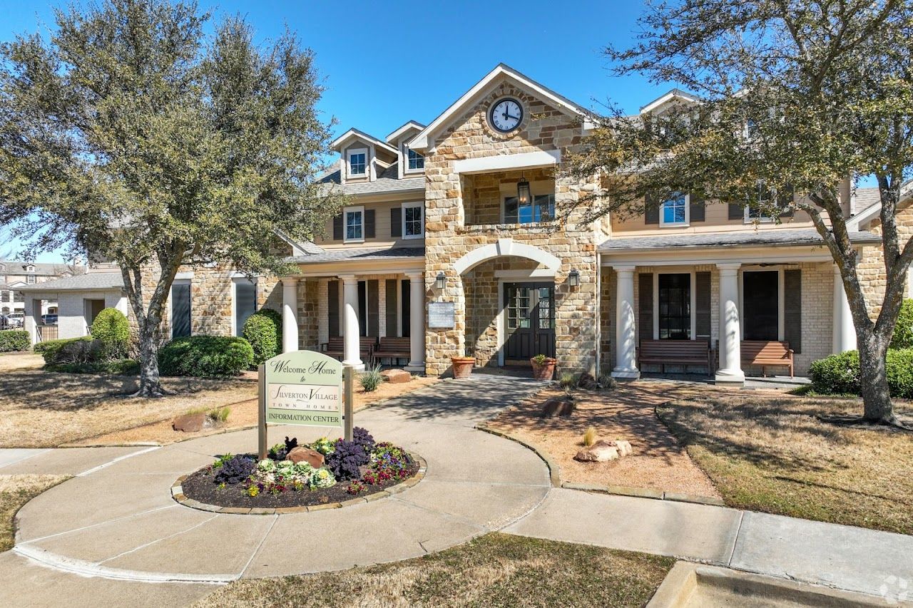 Photo of Silverton Village Apartments at 3700 Fm-85 Ennis, TX 75119
