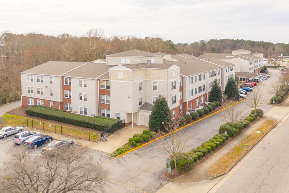 Photo of Lexington Commons Apartments at 14534 Old Courthouse Way Newport News, VA 23608