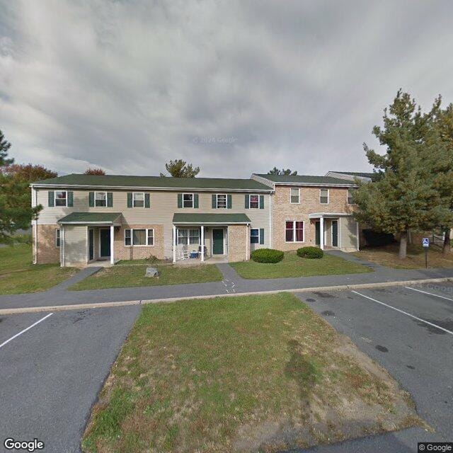 Photo of BARCLAY VILLAGE. Affordable housing located at 604 HEINTZELMAN AVE CHAMBERSBURG, PA 17201