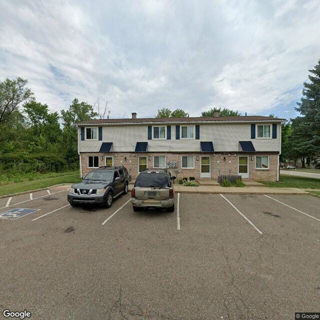 Photo of Nantucket Circle Apartments at 925 Nantucket Cir NE Alliance, OH 44601