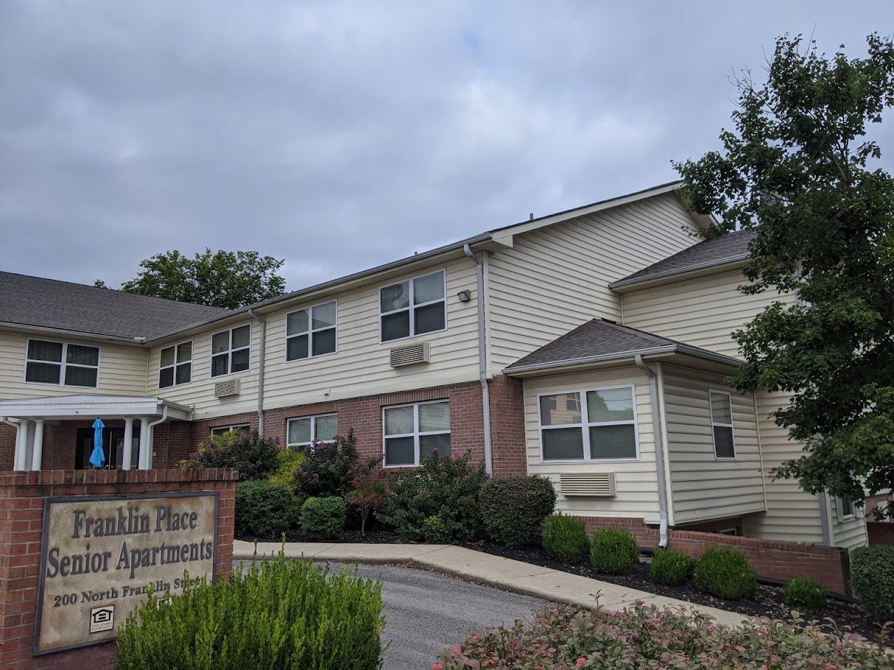 Photo of FRANKLIN PLACE SENIOR APTS at 200 N FRANKLIN ST PRINCETON, KY 42445