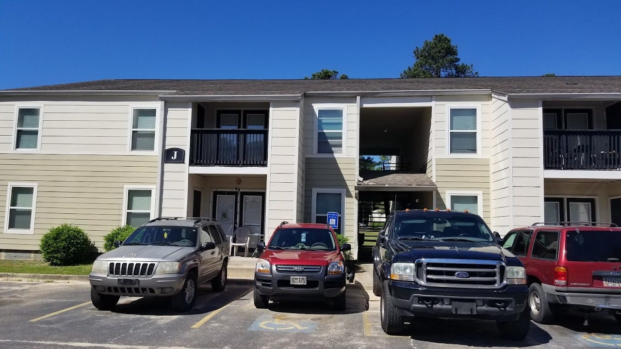 Photo of CEDARWOOD APARTMENTS at 527 RICHMOND HILL RD W AUGUSTA, GA 30906