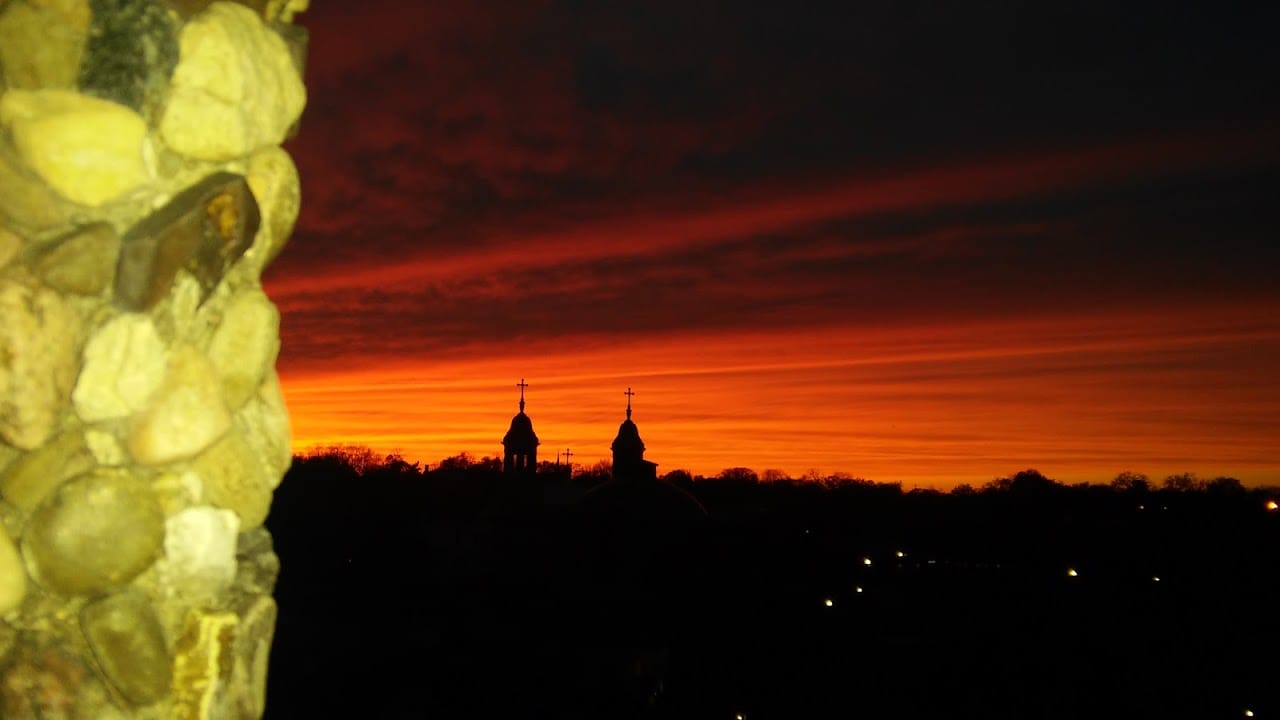 Photo of The Pinecrest at 3951 W 8th St Cincinnati, OH 45205