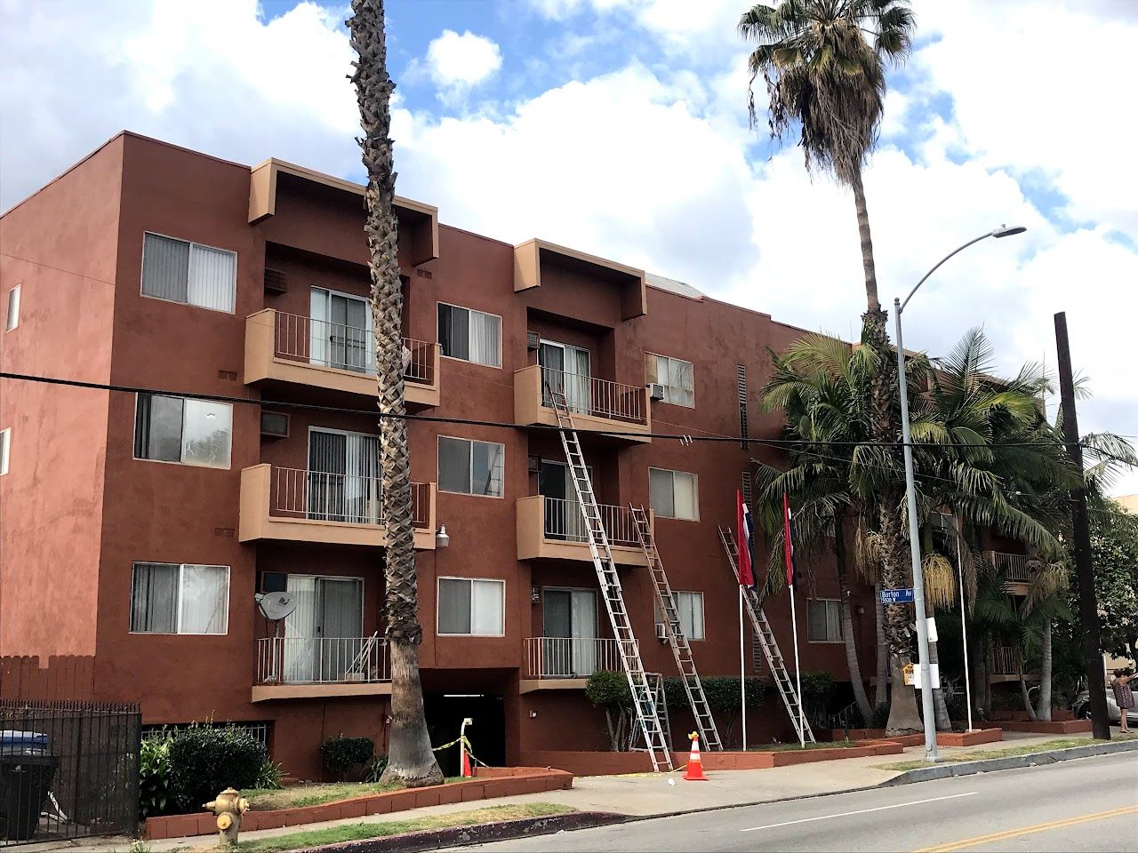 Photo of HOLLYWOODLAND APTS at 977 N WILTON PL LOS ANGELES, CA 90038