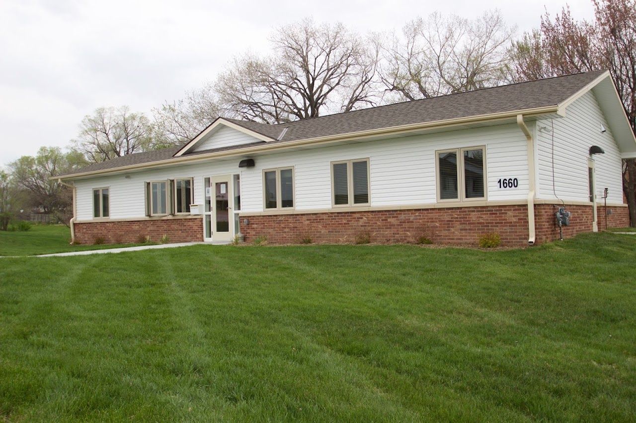 Photo of GLENBROOK TOWNHOUSES at 1600 KNOX STREET LINCOLN, NE 68521