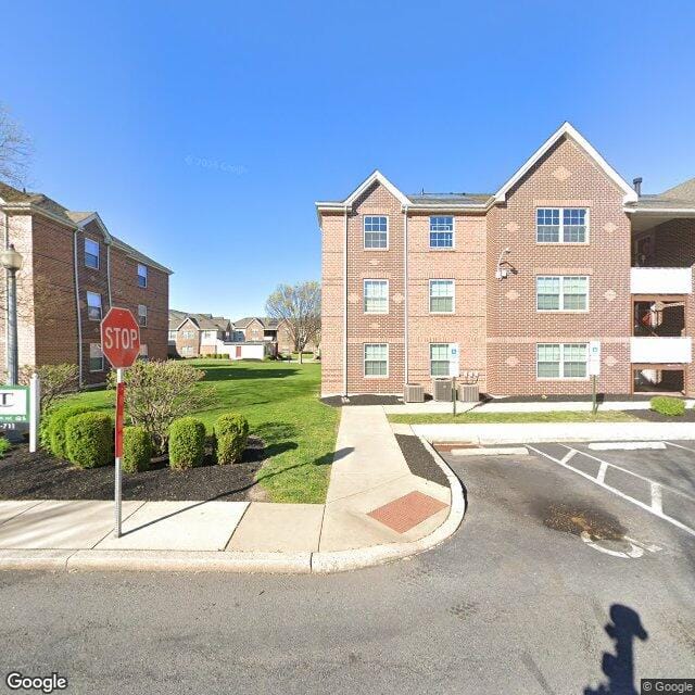 Photo of COURT AT WASHINGTON SQUARE. Affordable housing located at 225 MARY STREET HARRISBURG, PA 17104