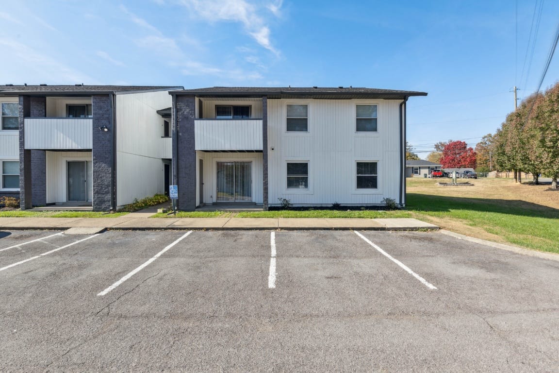 Photo of Meadow Glenn. Affordable housing located at 502 Black Patch Dr Springfield, TN 37172