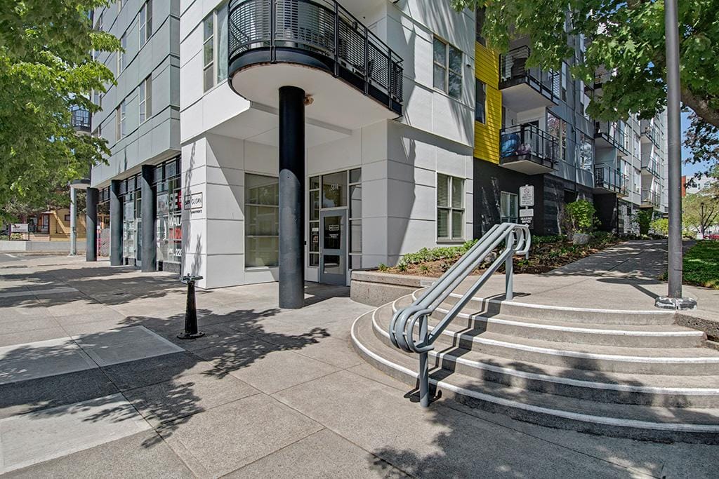 Photo of 5819 Glisan at 5819 NE Glisan St Portland, OR 97213