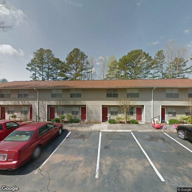 Photo of Pine Ridge Apartments at 1000 Hillsborough Dr Seneca, SC 29678