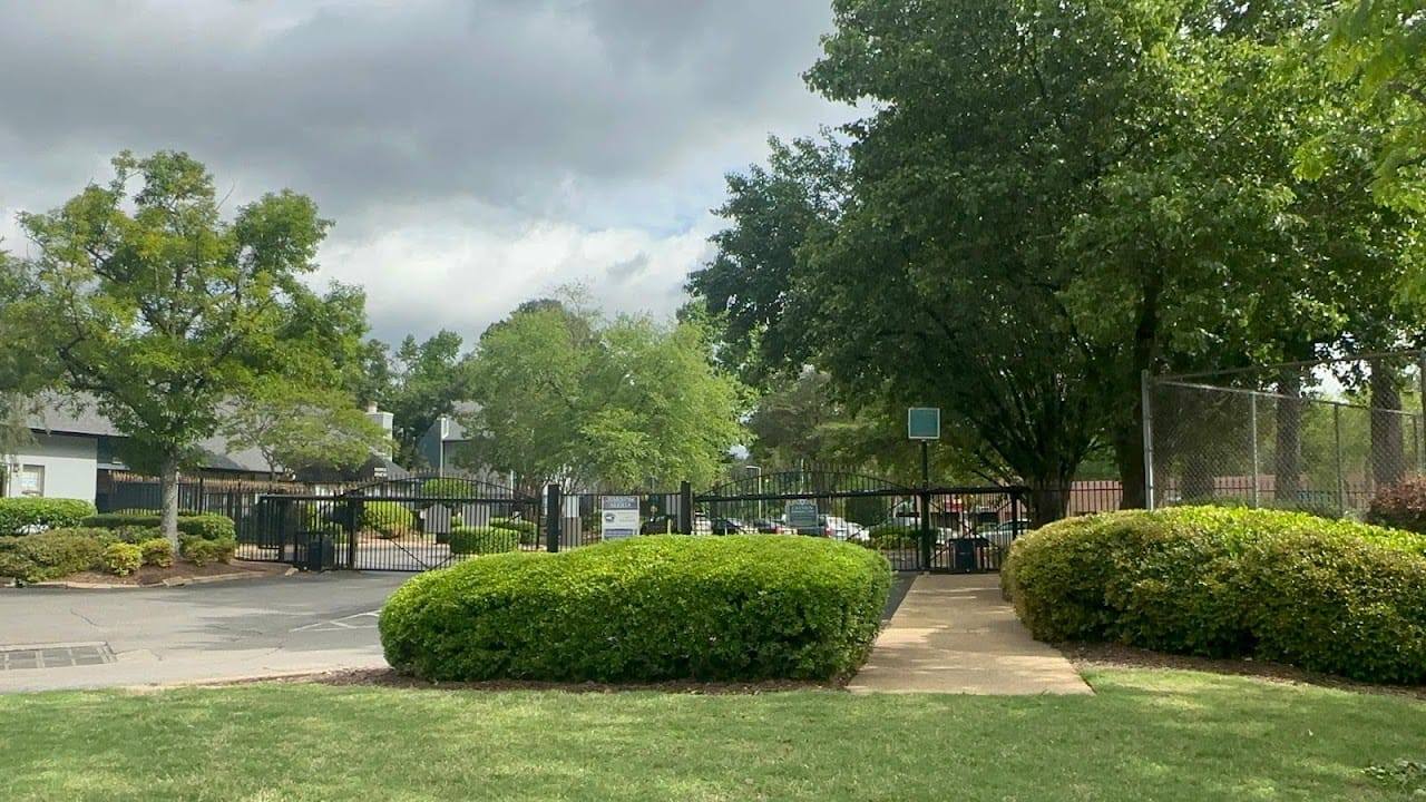 Photo of Stonegate at 4500 Stonegate Dr Memphis, TN 38128