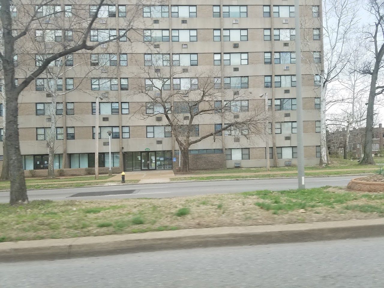 Photo of 4134 N Kingshighway Blvd at 4134 N Kingshighway Blvd Saint Louis, MO 63115