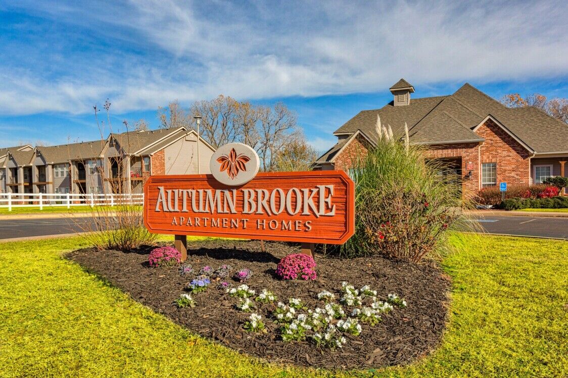 Photo of AUTUMN BROOKE APTS. Affordable housing located at 2717 VALLEY VIEW DR CHICKASHA, OK 73018