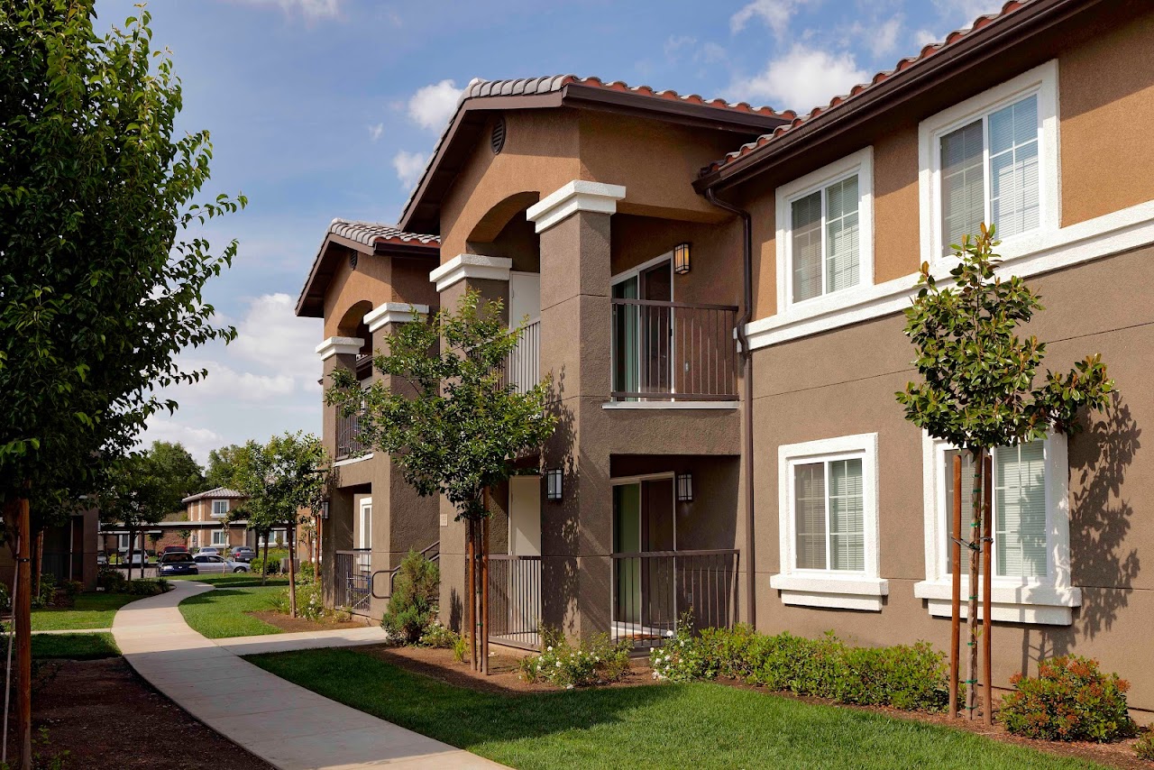 Photo of HARVARD COURT APT HOMES PHASE I. Affordable housing located at 328 S HARVARD AVE LINDSAY, CA 93247