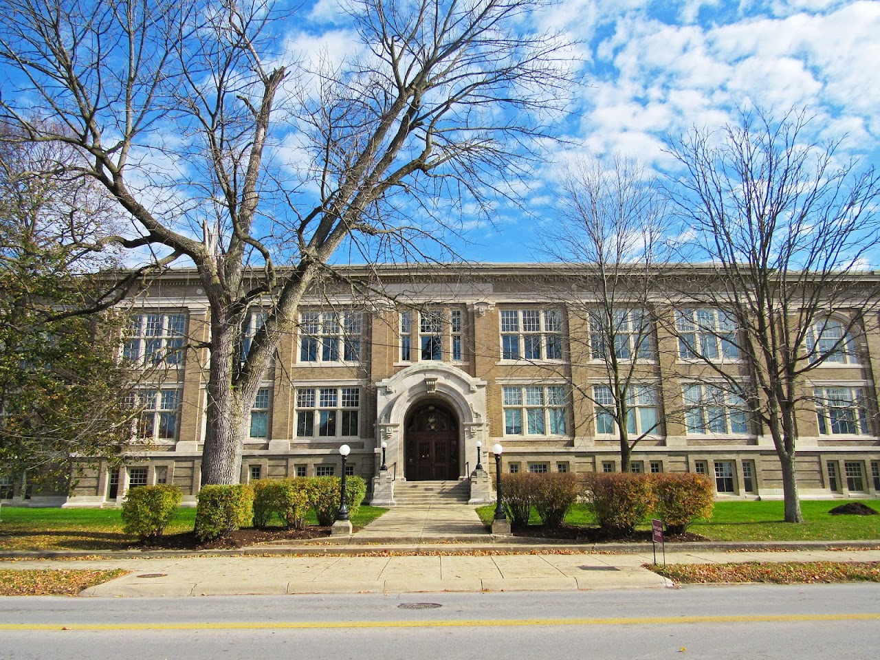 Photo of WASHINGTON SCHOOL at 318 N N ST WASHINGTON COURT HOUSE, OH 43160