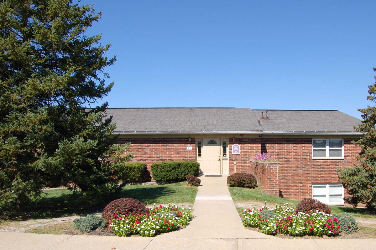 Photo of COUNTRY VIEW APTS III. Affordable housing located at 2500 S ROCKPORT RD BLOOMINGTON, IN 47403