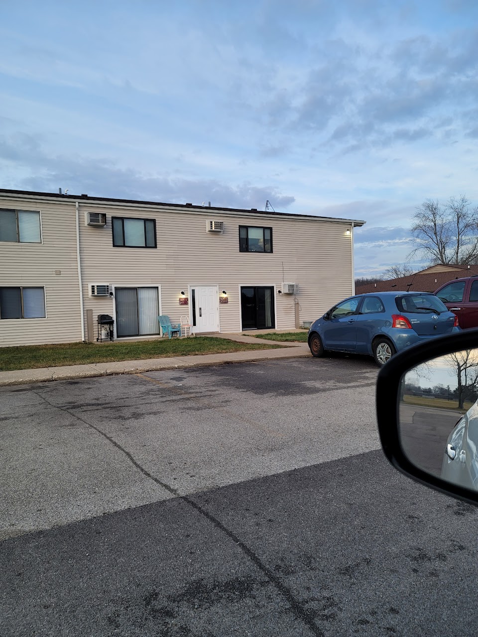 Photo of VILLAGE SQUARE II. Affordable housing located at 1624 E MYRTLE ST CANTON, IL 61520