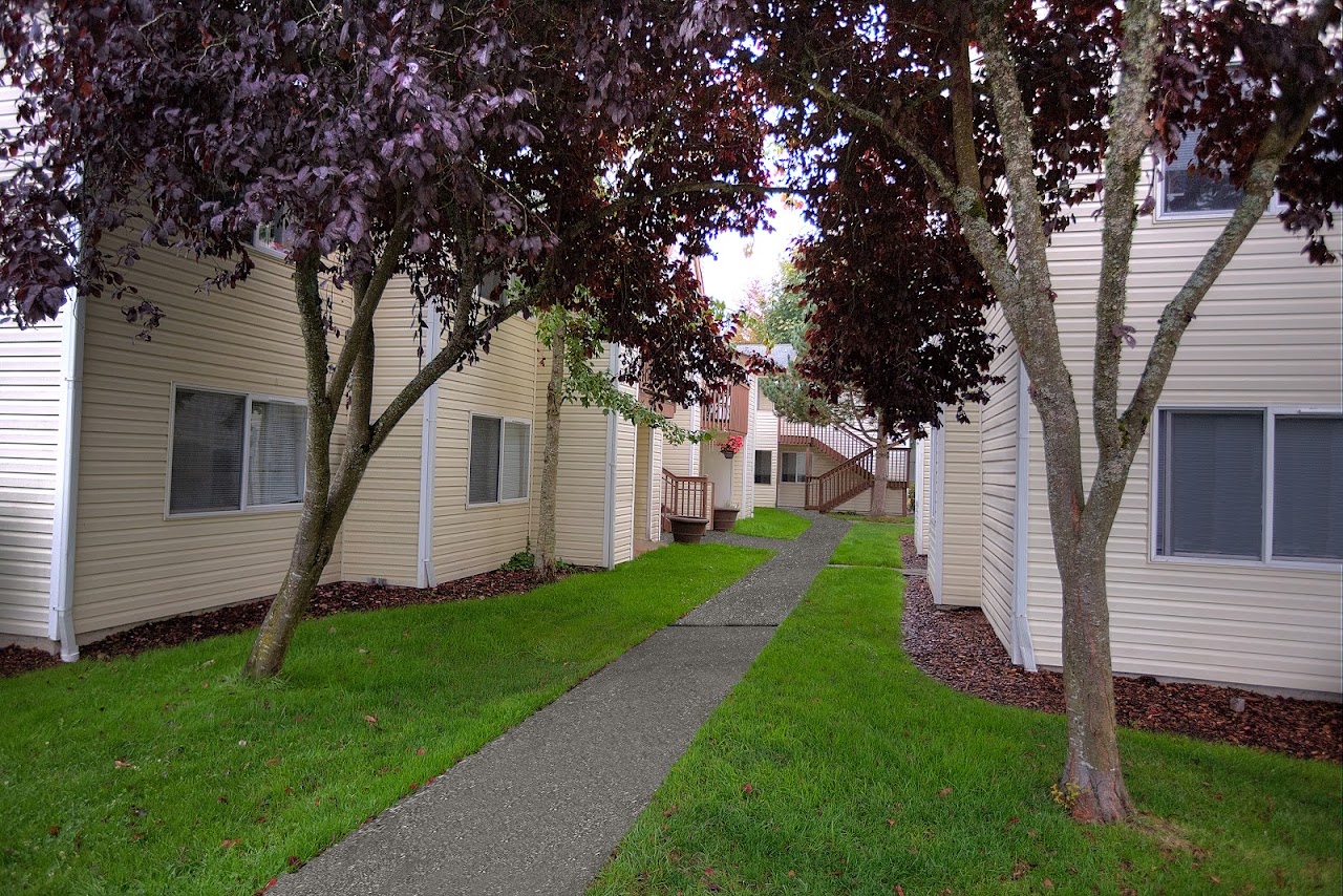 Photo of CRESTLINE APARTMENTS. Affordable housing located at 13248 135TH AVE NE KIRKLAND, WA 98033