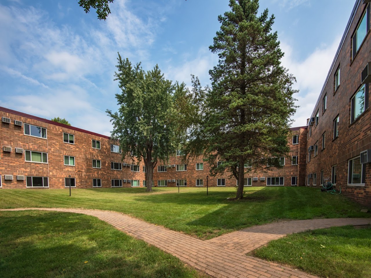 Photo of MARSHALL SQUARE APARTMENTS. Affordable housing located at 400 JEWETT ST MARSHALL, MN 562582646