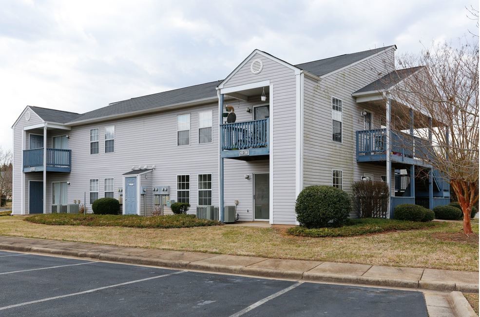 Photo of NORTHGATE APTS. Affordable housing located at 101 NORTHGATE LANE BESSEMER CITY, NC 28016