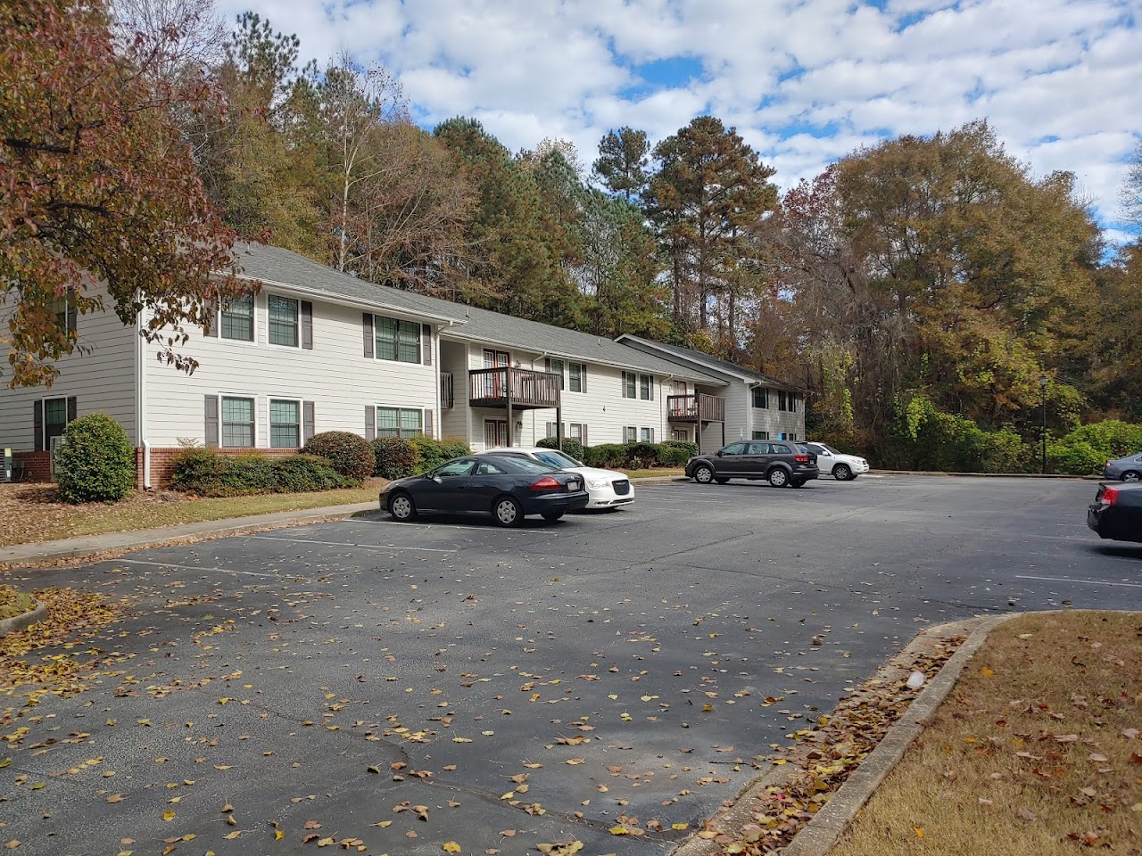 Photo of CAMPBELL CREEK. Affordable housing located at 351 W MEMORIAL DR DALLAS, GA 30132