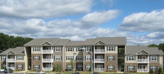 Photo of PEAKS OF LOUDON. Affordable housing located at 1085 CARDING MACHINE RD LOUDON, TN 37774