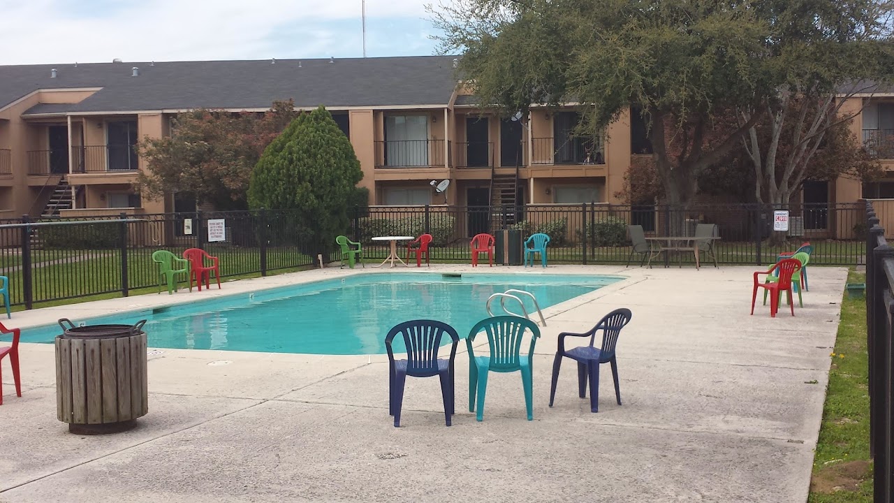 Photo of GREEN MEADOWS APTS. Affordable housing located at 351 25TH AVE N TEXAS CITY, TX 77590