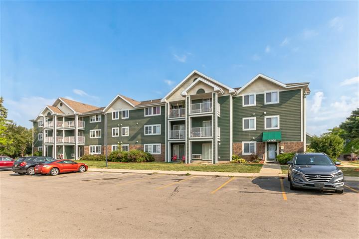 Photo of ROLLING PRAIRIE APARTMENTS HOMES. Affordable housing located at 405 S BIRD ST SUN PRAIRIE, WI 53590