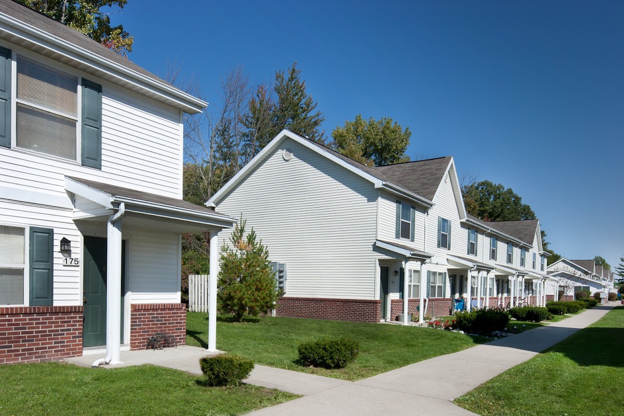 Photo of PINE CROSSING. Affordable housing located at 131 W 500 N DECATUR, IN 46733