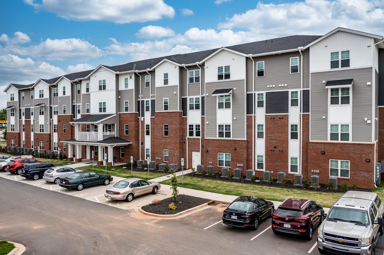 Photo of CENTER CROSSING. Affordable housing located at 105 SOUTH CENTER STREET HICKORY, NC 28602