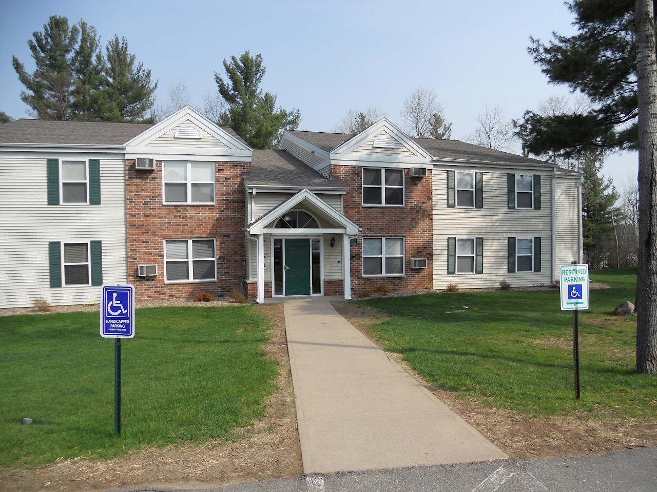 Photo of WESTON PINES APTS. Affordable housing located at 3750 WESTON PINES LN SCHOFIELD, WI 54476
