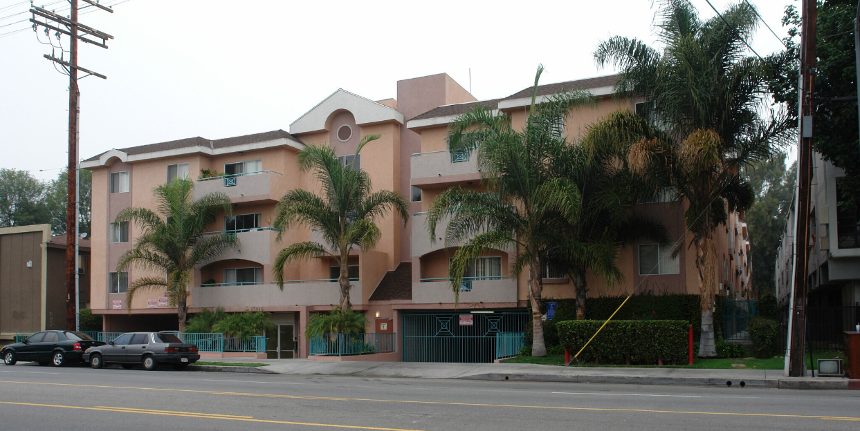 Photo of ANGELS CITY LIGHTS. Affordable housing located at 13915 OXNARD ST VAN NUYS, CA 91401