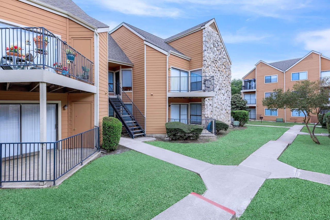 Photo of LANDING APTS. Affordable housing located at 3400 NE PKWY SAN ANTONIO, TX 78218