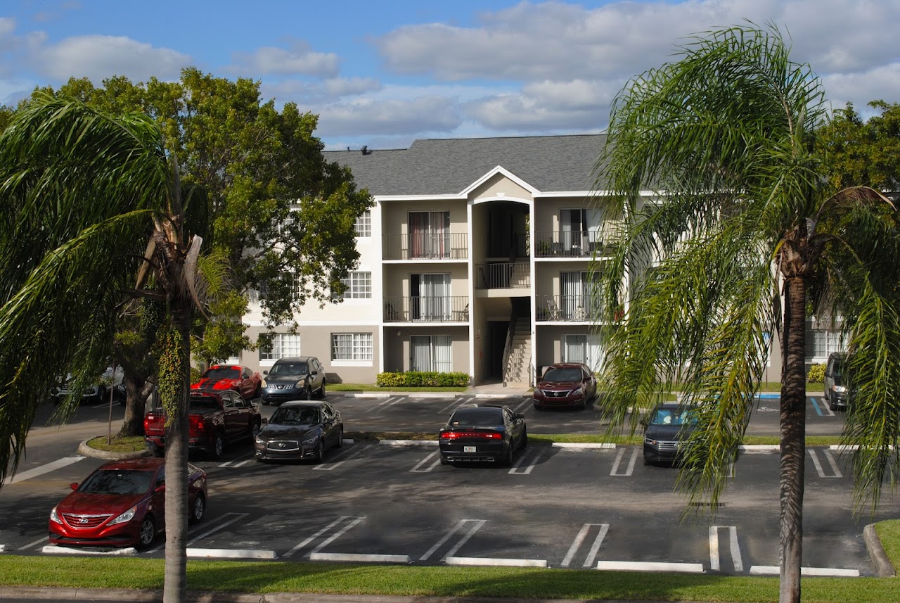 Photo of SIESTA POINTE. Affordable housing located at 5800 NW 186TH STREET MIAMI, FL 33015