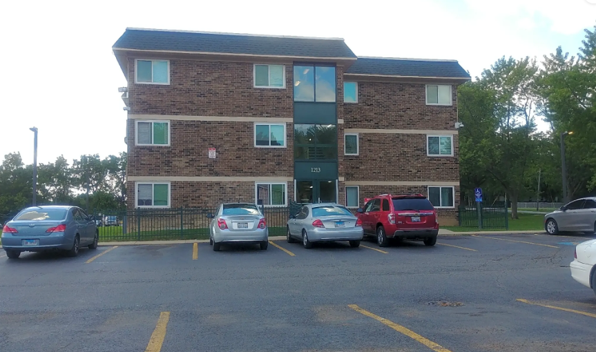 Photo of FOREST RIDGE APTS at 1213 SECOND AVE AURORA, IL 60505