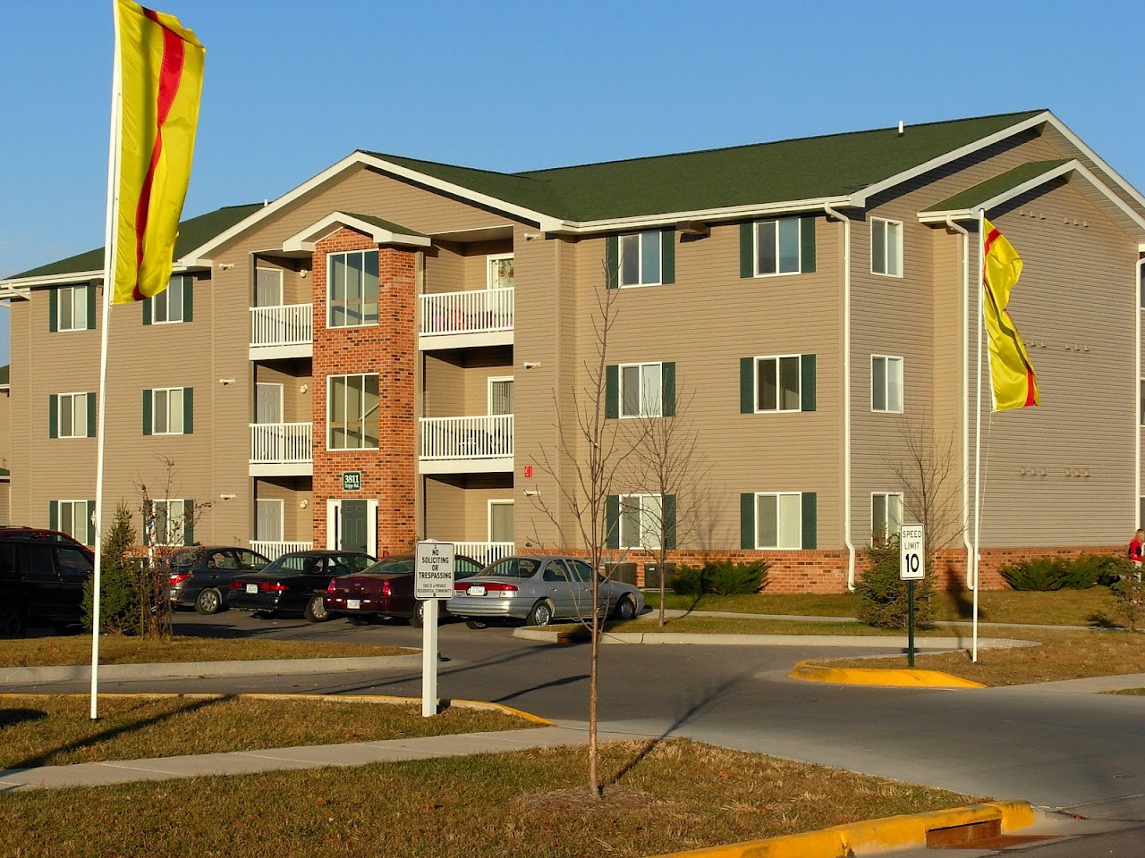 Photo of WINDSOR POINTE. Affordable housing located at 3709 TRIPP ST AMES, IA 50014
