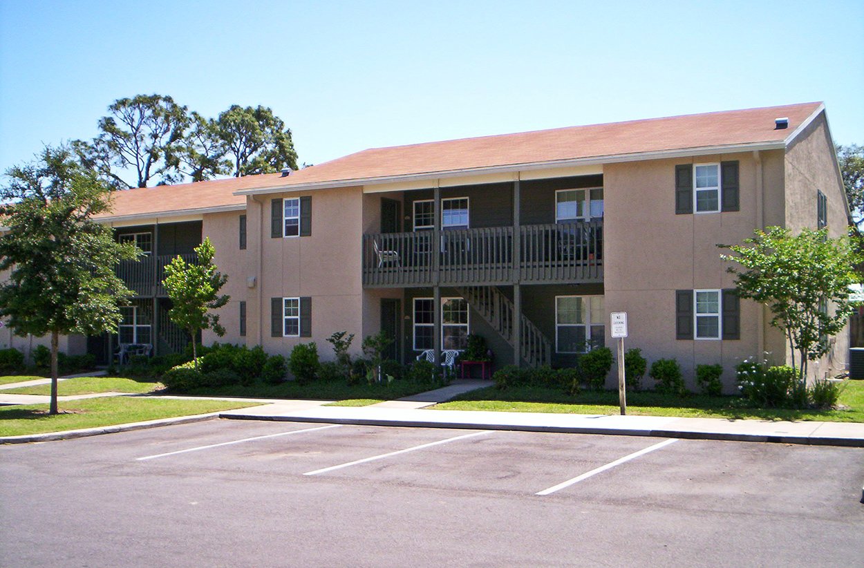 Photo of LITTLE OAKS. Affordable housing located at 300 W ATWATER AVE EUSTIS, FL 32726