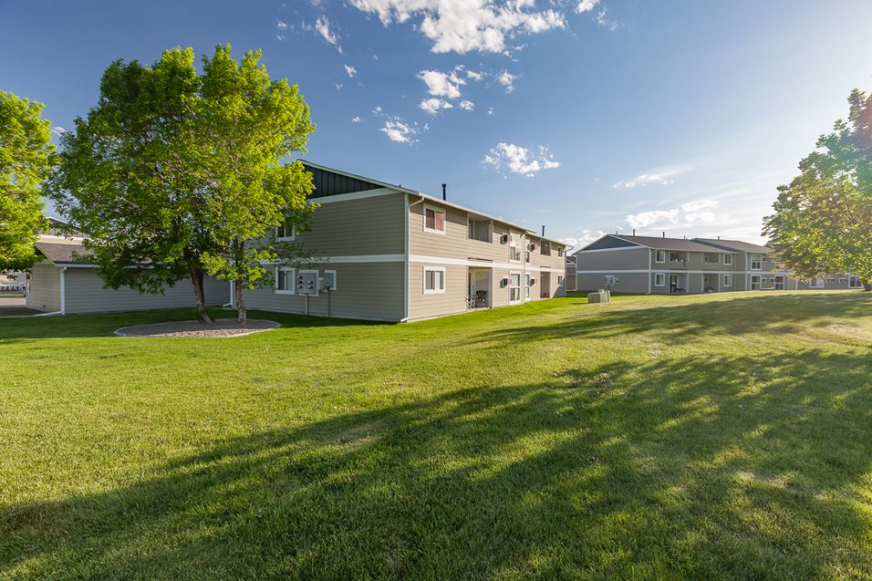 Photo of SHILOH GLEN APARTMENTS at 3900 OLYMPIC BLVD. BILLINGS, MT 59102