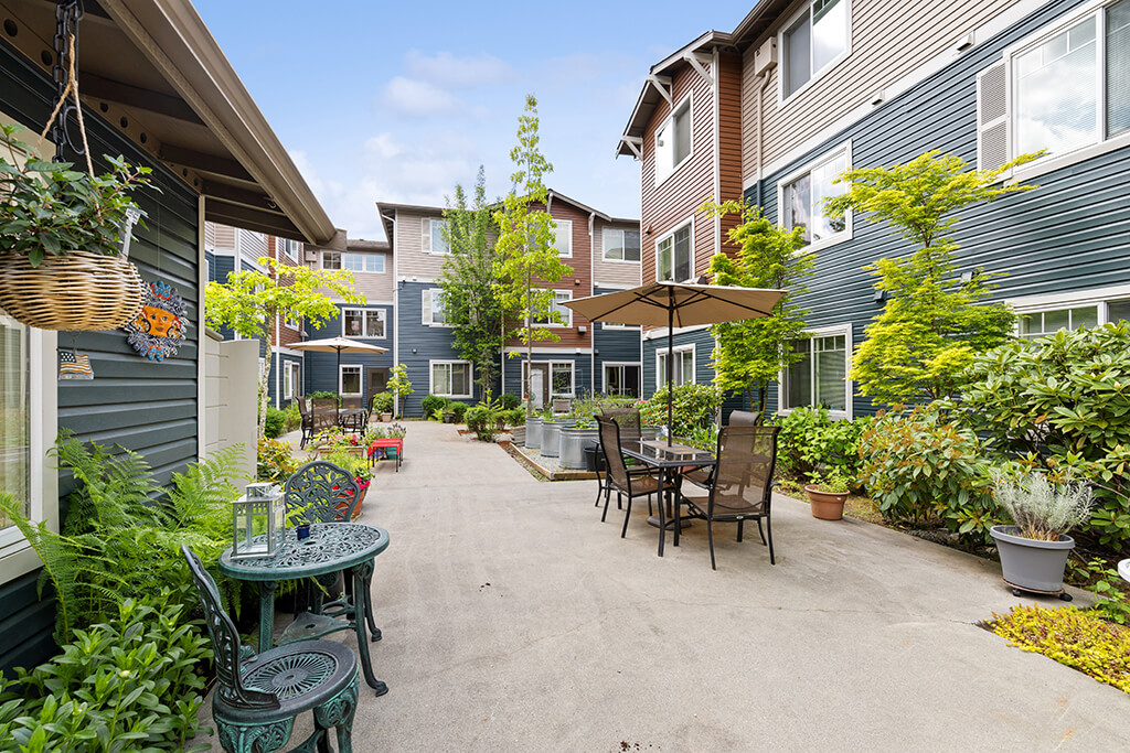 Photo of BALLINGER COURT APARTMENTS. Affordable housing located at 22707 - 76TH AVE W EDMONDS, WA 98026