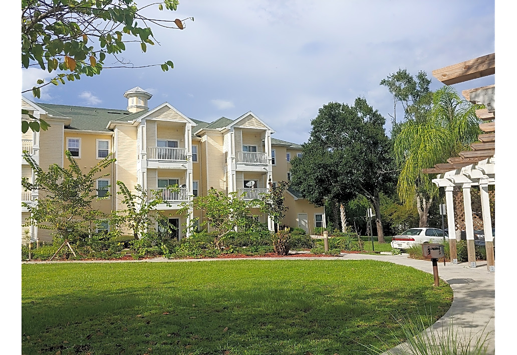 Photo of LAUREL OAKS SENIOR. Affordable housing located at 1201 NW THIRD ST OKEECHOBEE, FL 34972