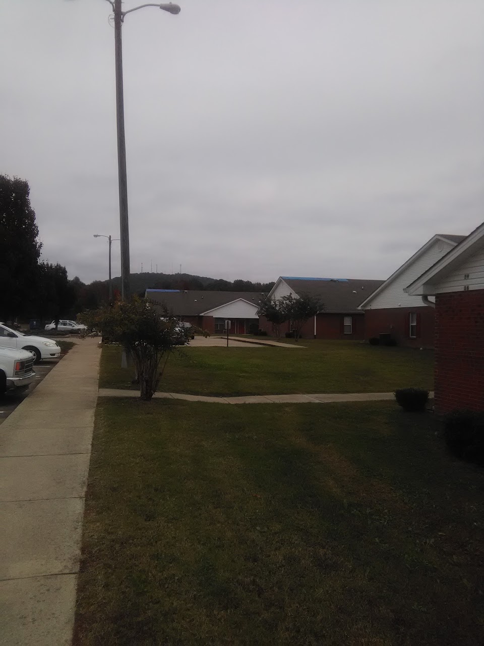 Photo of SOUTHERN RIDGE ESTATES. Affordable housing located at 3000 CRESTHILL AVE ANNISTON, AL 36201