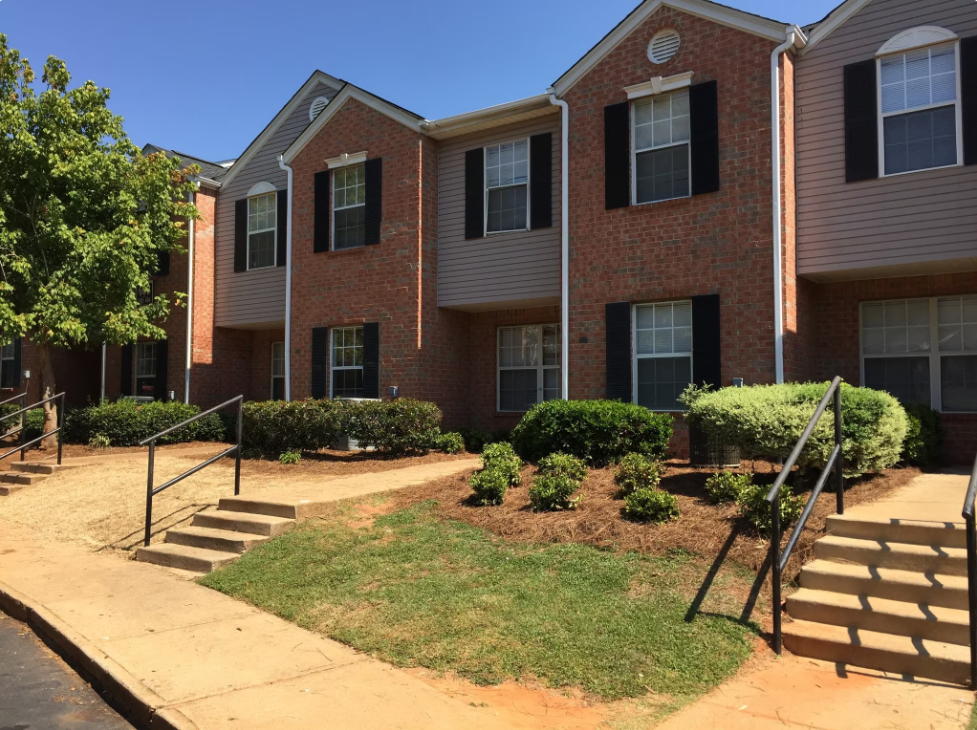 Photo of CANAAN POINTE at 200 CANAAN POINTE DR SPARTANBURG, SC 29306