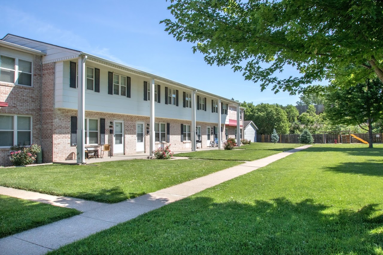 Photo of COLONIAL SQUARE APTS. Affordable housing located at 515 E 16TH ST GRAND ISLAND, NE 68801