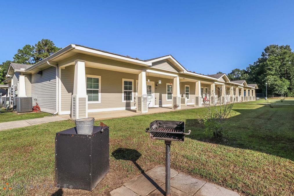 Photo of MCINTOSH HOMES. Affordable housing located at 1320 ST HWY 63 N LEAKESVILLE, MS 