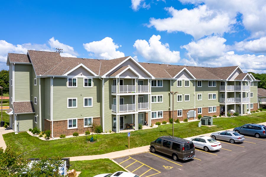 Photo of CASCADE FALLS APARTMENTS. Affordable housing located at 1215 JACKSON ST STOUGHTON, WI 53589