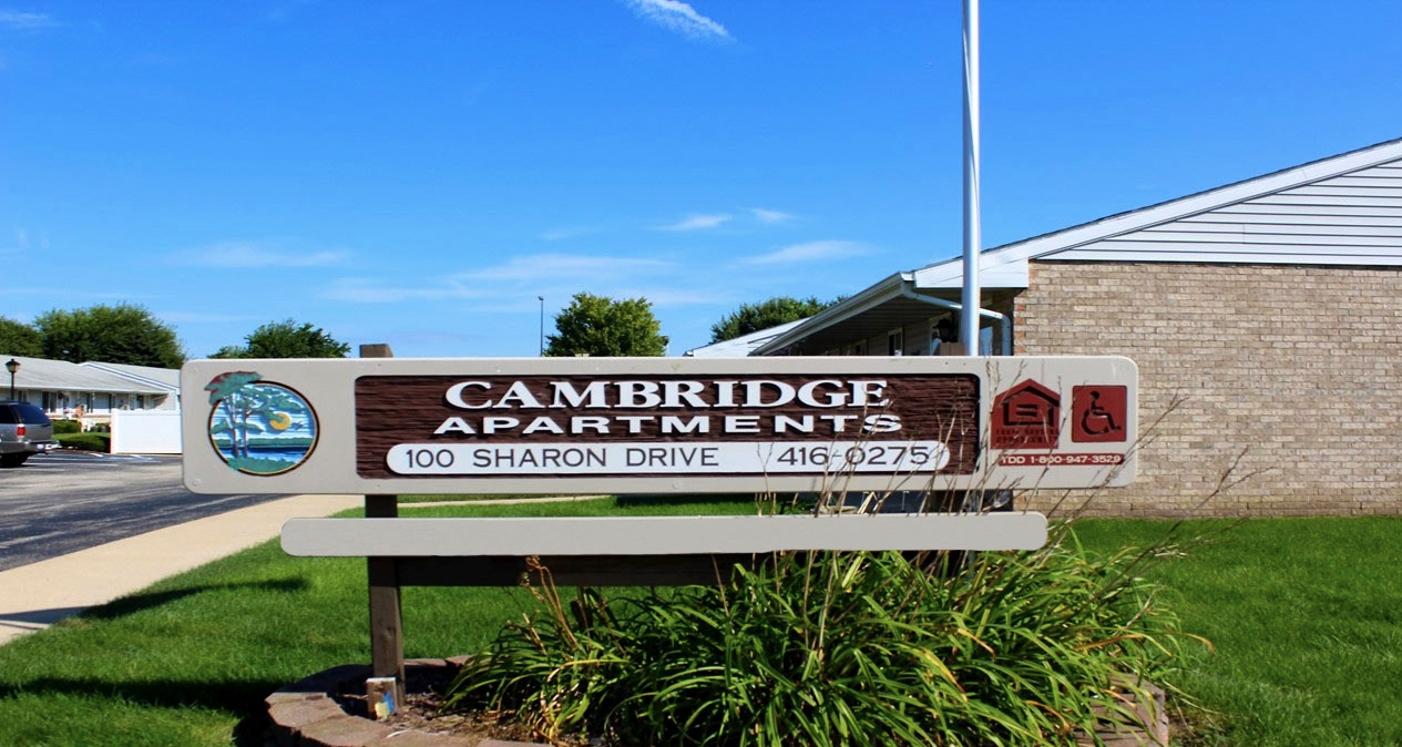 Photo of CAMBRIDGE APTS - MORRIS. Affordable housing located at 100 SHARON DR MORRIS, IL 60450