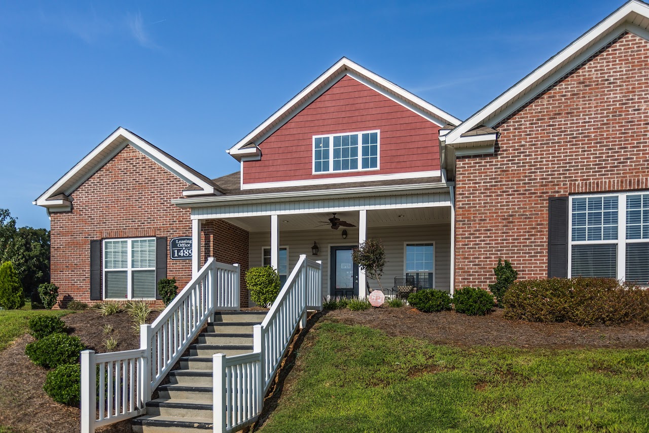 Photo of THE ENCLAVE. Affordable housing located at 1489 COLONY LODGE LN WINSTON SALEM, NC 27106