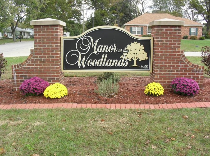 Photo of MANOR AT THE WOODLANDS. Affordable housing located at 1 MANOR CIR FAIRFIELD, IL 62837