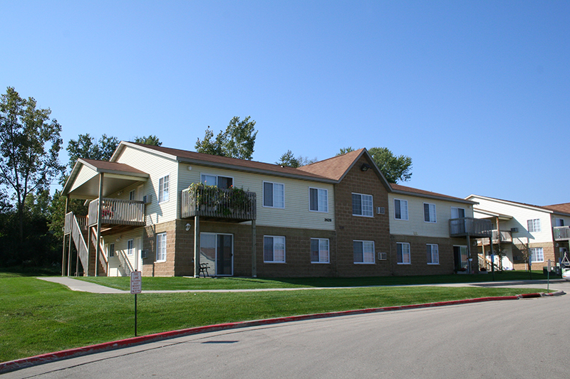 Photo of ARBOR GLEN. Affordable housing located at 2650 RAVEN OAKS DR DUBUQUE, IA 52001