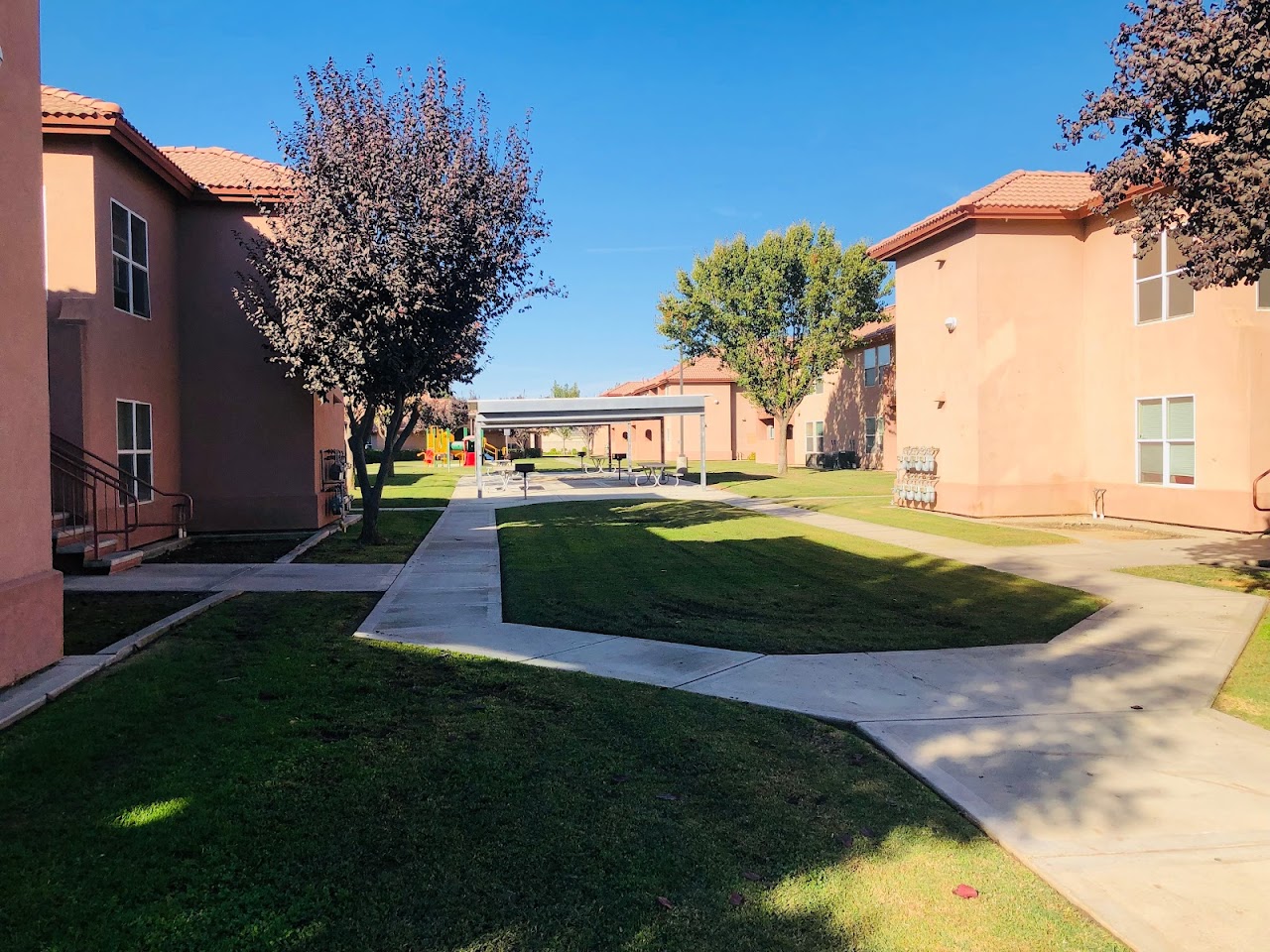 Photo of SUNSET VILLA APTS. Affordable housing located at 1950 PALM AVE WASCO, CA 93280